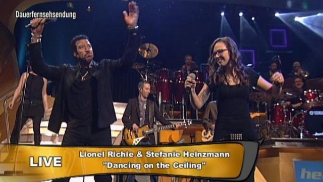 Tv Total Lionel Richie Und Stefanie Heinzmann Dancing On