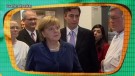TV total Nippel -- Bundeskanzlerin Merkel ist sichtlich beeindruckt.