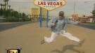 TV total -- Lernt eine der berühmtesten Städte der Welt von ihrer ganz natürlichen Seite kennen. Der Raabinator trifft in Las Vegas auf Heiratswillige und Touristen.